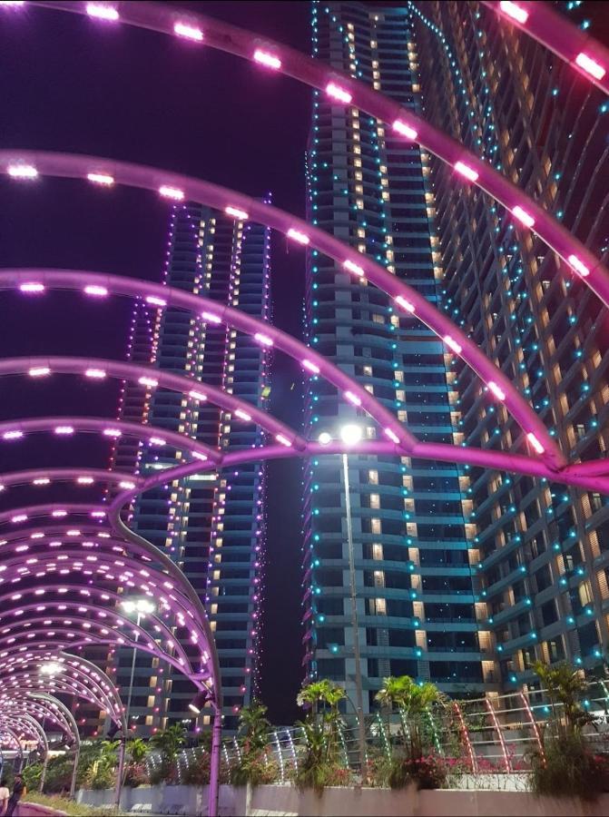 Panoramic View Grand Kamala Lagoon Bekasi Luaran gambar